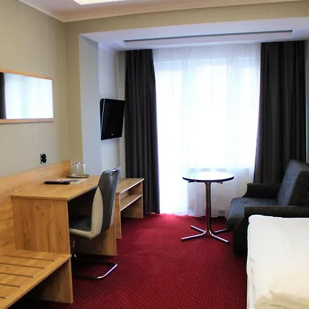 ホリデーパーク Centrum Wypoczynkowo-szkoleniowe オストシツェ