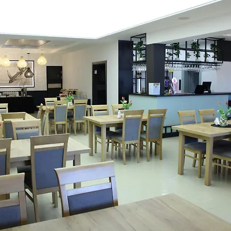 Centrum Wypoczynkowo-szkoleniowe ホリデーパーク オストシツェ