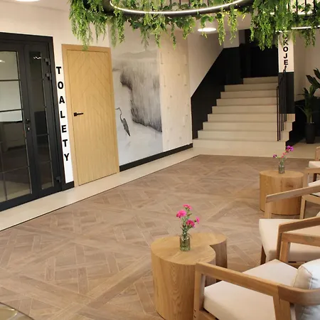 Centrum Wypoczynkowo-szkoleniowe *